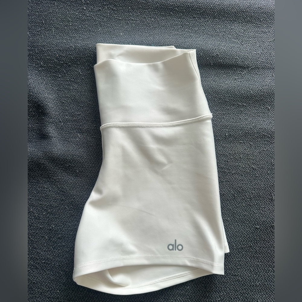 Alo Ivory shorts